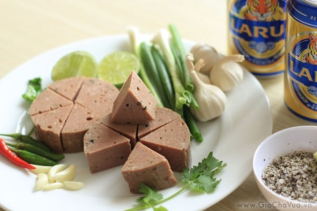 Giò bò Đà Nẵng - Món ngon đặc sản Miền Trung